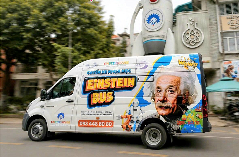 "Phòng thí nghiệm di động" Einstein Bus: Bắt đầu lăn bánh gieo mầm khoa học