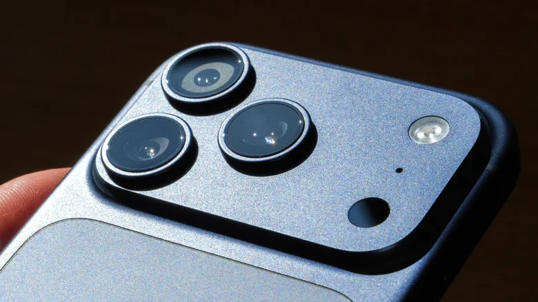 Nam châm có làm hỏng camera iPhone không? Đây là câu trả lời của Apple