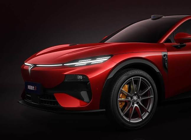 Lantu Zhuiguang S - SUV điện 700km, trang bị công nghệ tự lái Huawei ADS 5