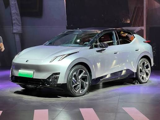 Lynk & Co cho rằng xe điện không chỉ còn đua pin, thì đua cái gì?