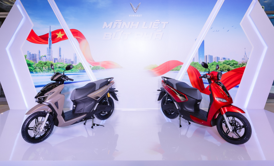 VinFast ra mắt hai xe máy điện cốp rộng, vọt khỏe, có thể tự sạc hoặc đổi pin