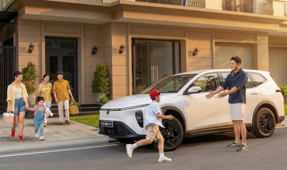 Chủ xe VinFast VF MPV 7 chia sẻ trải nghiệm sau hàng nghìn km, điều bất ngờ nhất không phải là trạm sạc