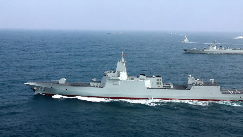 Lần đầu phô diễn đủ 10 tàu Type 055, Trung Quốc muốn gửi thông điệp gì tới Mỹ và các cường quốc hải quân?