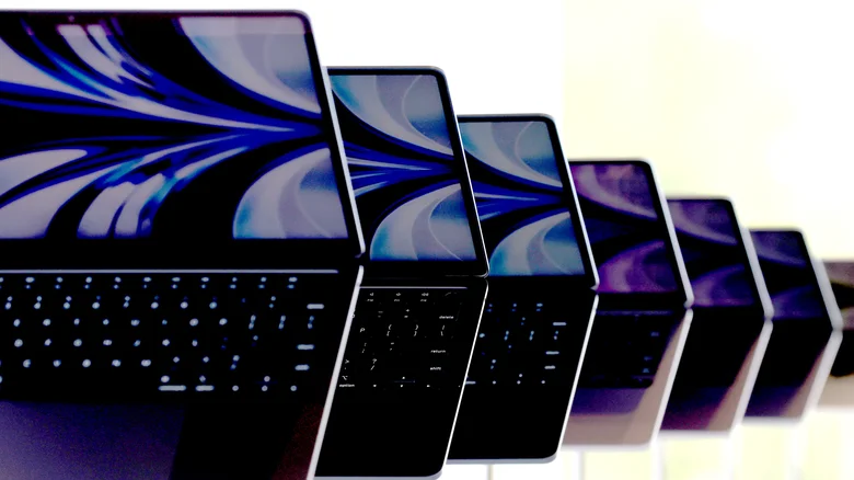 Có nên dán miếng bảo vệ màn hình cho MacBook Air không?