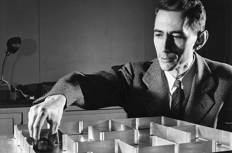 Claude Shannon: Người biến thông tin thành thứ có thể đo đếm