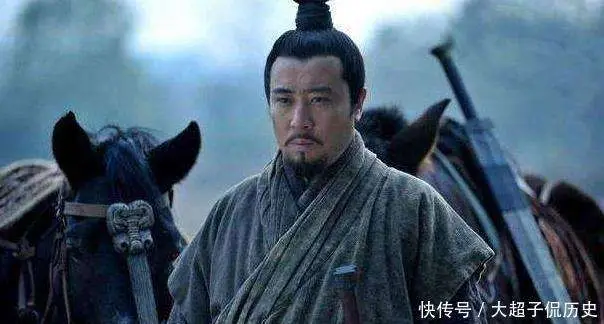 Vì sao Tào Tháo không hỏi Quách Gia mà lại hỏi Lưu Bị trước khi giết Lữ Bố?