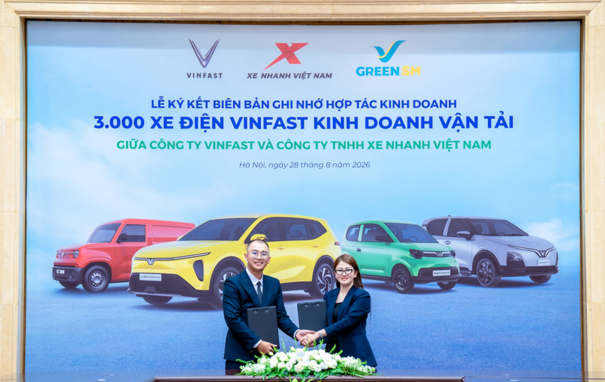 Thêm một hãng vận tải mua 3.000 ô tô điện VinFast để chạy dịch vụ