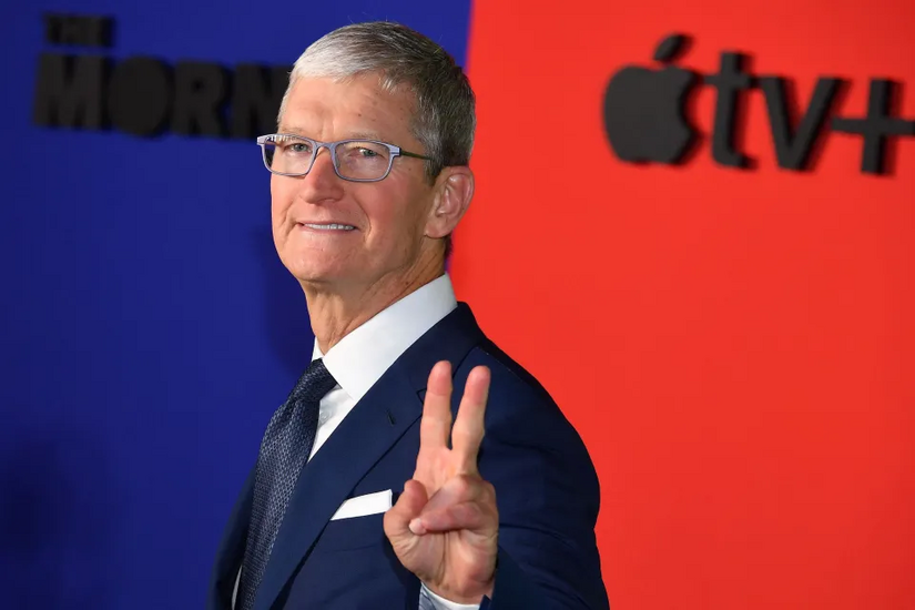 Bảng lương thưởng Tim Cook sau 15 năm dẫn dắt Apple đã được tiết lộ! Với giá trị thị trường Apple  đến 31k tỷ đô la, ông ấy đã nhận được bao nhiêu?
