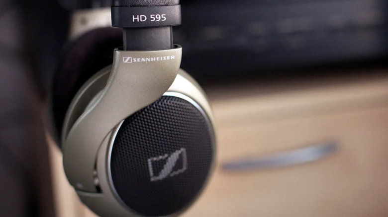 Ai đang sở hữu Sennheiser và tai nghe của hãng được sản xuất ở đâu?