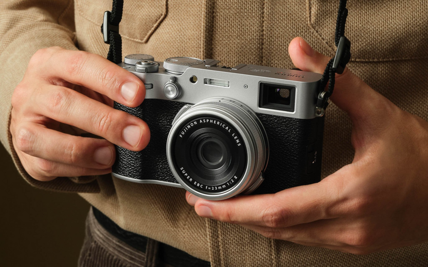 Khách nữ "mê mệt" với thiết kế và chất ảnh hoài cổ, Fujifilm vừa leo lên top 3 nhà sản xuất máy ảnh số lớn nhất thế giới