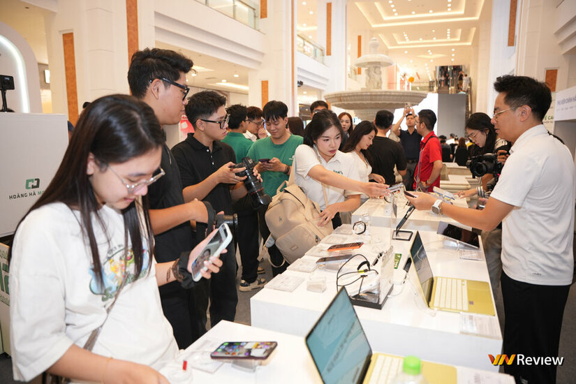 iPhone 18 Pro và iPhone 18 Pro Max chính thức lên kệ, đại lý "hối hả" trả máy cho khách đặt sớm