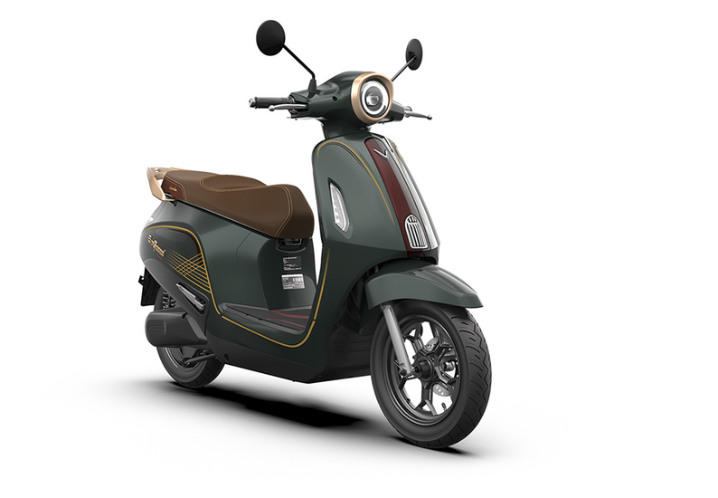 Cốp rộng 35 lít, chạy 262 km/lần sạc: xe máy điện mới của VinFast thu hút người dùng đô thị
