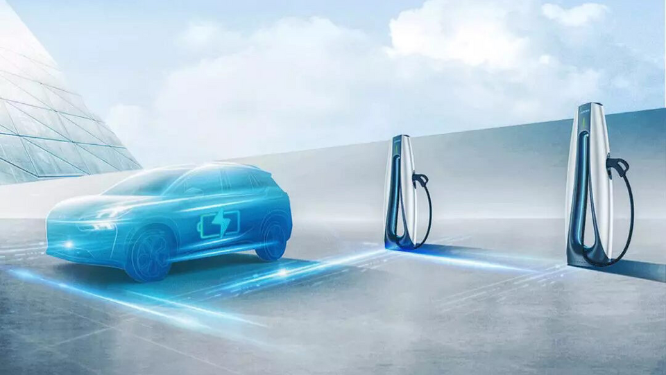 Tại sao sạc siêu nhanh lại gây hại cho pin xe điện? Chuyên gia hàng đầu của Geely giải thích