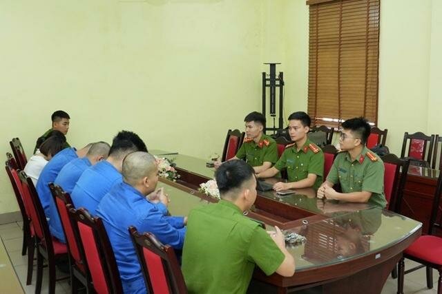 nu-cong-nhan-lay-nhiem-hiv-cho-16-nguoi-1_jpg_75.jpg
