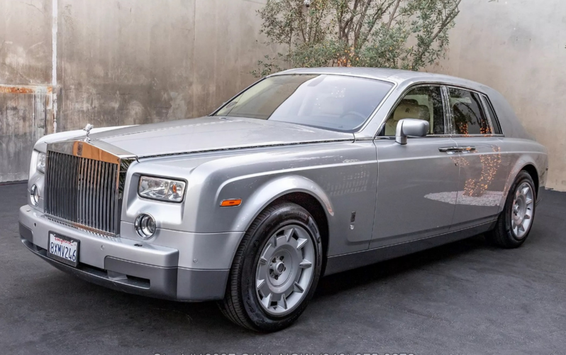 Xe Rolls-Royce Phantom được rao bán giá chưa tới 2 tỷ, nhưng ai hỏi mua thì mới "ngã ngửa" khi biết nguyên nhân