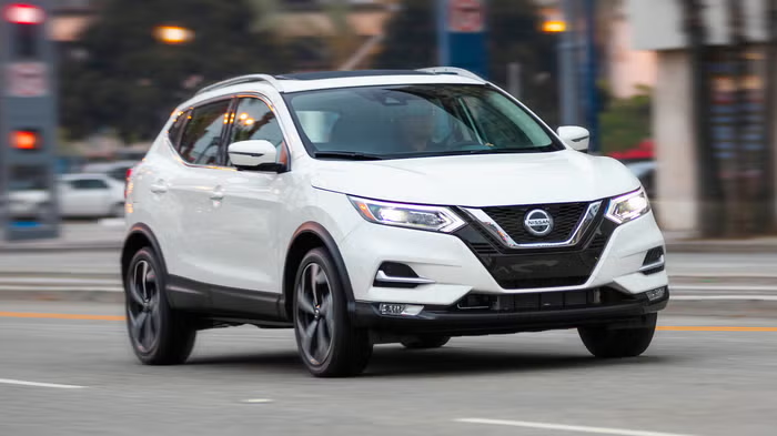 CEO Nissan thừa nhận công ty đã "không lường trước được sự tăng trưởng nhanh chóng của xe hybrid"