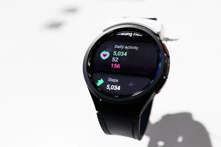 Samsung hé lộ công nghệ theo dõi đường huyết hứa hẹn "thay đổi cuộc chơi", vượt mặt Apple Watch