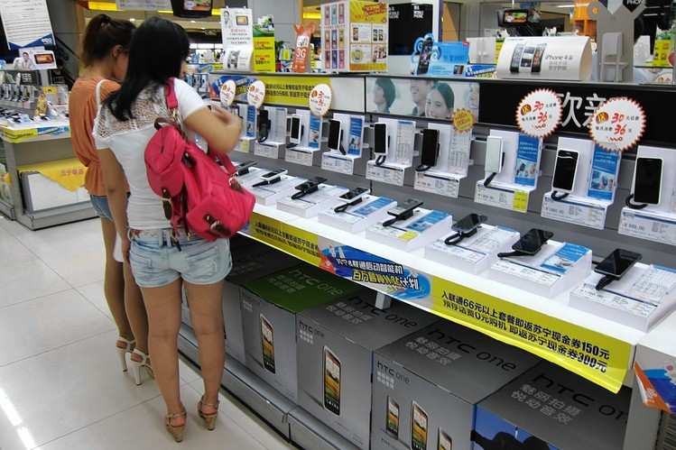 Báo Hàn thở dài ngày đầu năm: Đồ điện tử Hàn Quốc đang bị Trung Quốc qua mặt trên toàn cầu