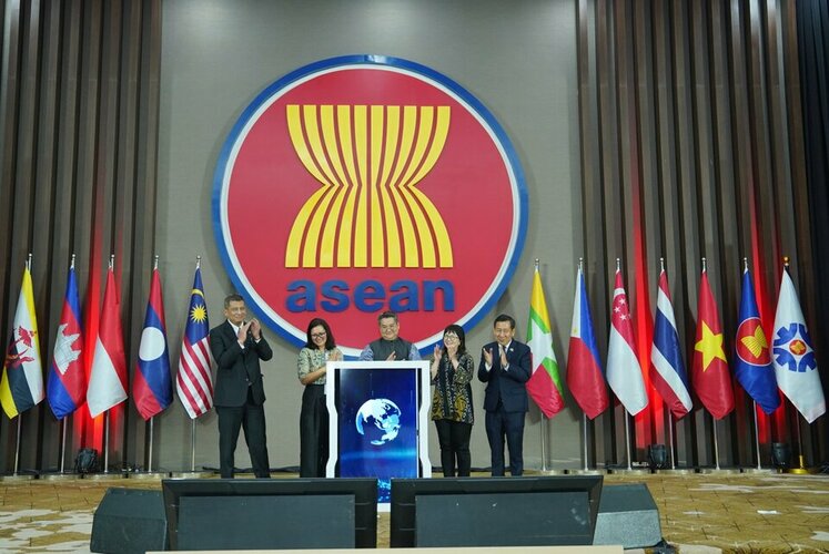 5. Kick-off Ceremony of AI Ready ASEAN programme (Copy).jpg 5. Kick-off Ceremony of AI Ready ASEAN programme (Copy).jpg