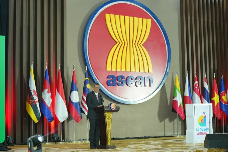 2. H.E. Nararya S. Soeprapto - Deputy Secretary-General of ASEAN for Community and Corporate A...jpg 2. H.E. Nararya S. Soeprapto - Deputy Secretary-General of ASEAN for Community and Corporate A...jpg