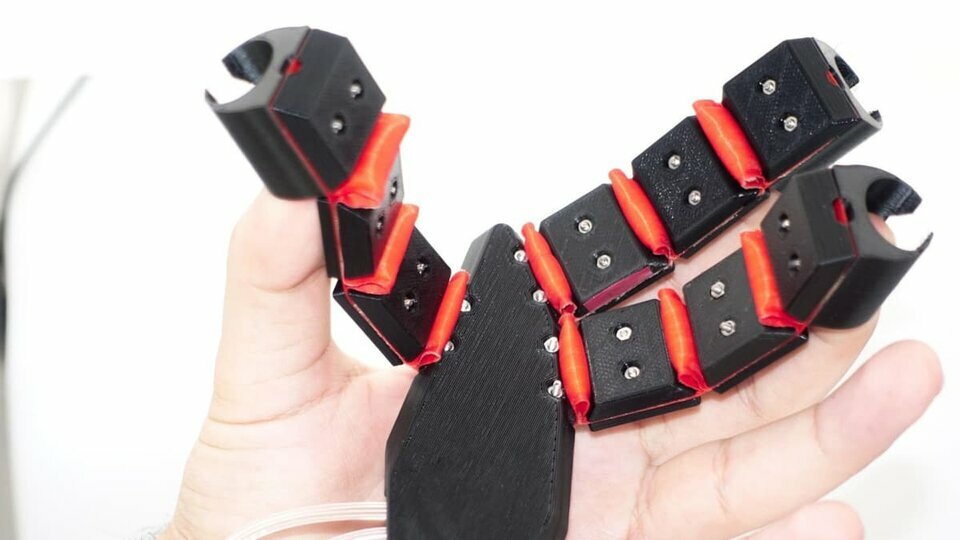 Đột phá từ Thụy Sĩ: Robot mềm biến hình mang lại cảm giác "chạm" như người thật