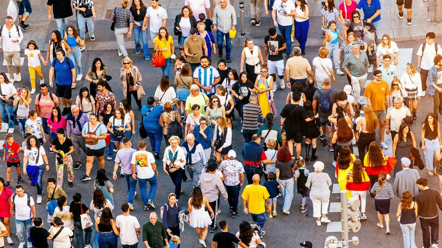 Sốc: Có thể đang có hàng triệu người sống trên Trái Đất mà chưa từng được đếm!