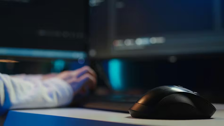 Chuyện gì xảy ra nếu dữ liệu vân tay, khuôn mặt của bạn bị rò rỉ từ ngân hàng?