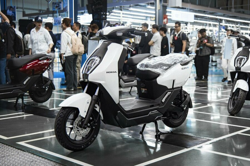 Giá pin của xe máy điện Honda tại Việt Nam sẽ thay đổi ra sao?