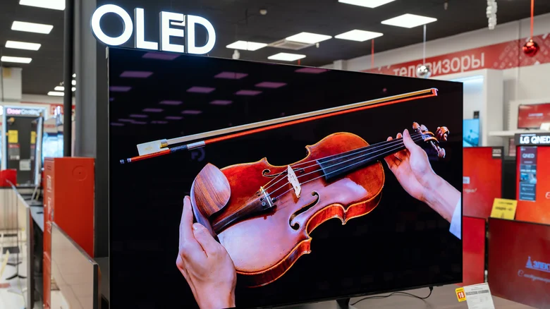 Có đáng để trả thêm tiền cho TV OLED, những điều cần chú ý trước khi mua