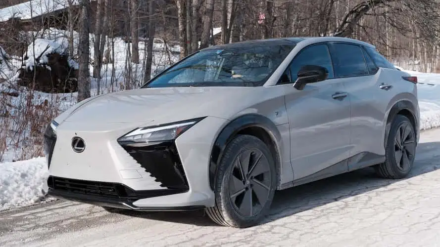 Tính năng giả lập hộp số 8 cấp của Lexus RZ có thực sự thuyết phục