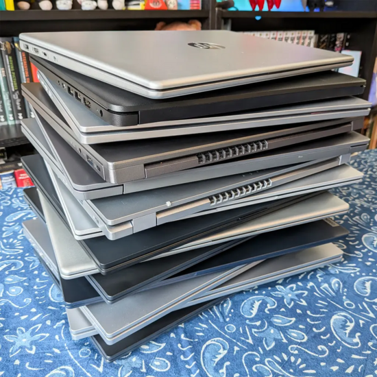 Laptop "giá rẻ" dưới 13 triệu đồng có nguy cơ "tuyệt chủng" do khủng hoảng một linh kiện trên toàn cầu