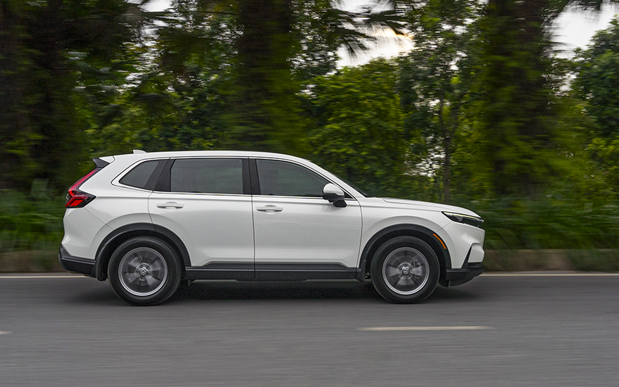 Honda CR-V ra mắt 2 phiên bản xăng mới ở Việt Nam, bổ sung các tính năng an toàn