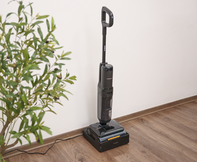 Tineco tung ra máy lau sàn tầm trung có lau hơi nước 160 độ C, chế độ sấy không ồn