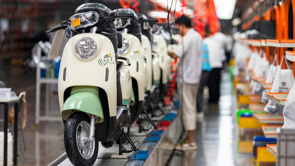 Giá xăng bất ổn thúc đẩy xuất khẩu xe máy điện của Trung Quốc sang Đông Nam Á