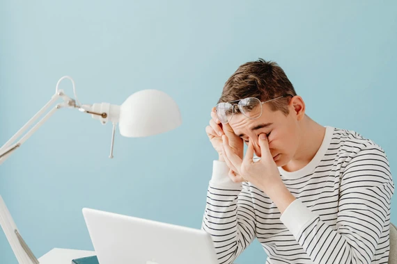 Quy tắc 20-20-20: Giải pháp giảm mỏi mắt khi sử dụng thiết bị điện tử