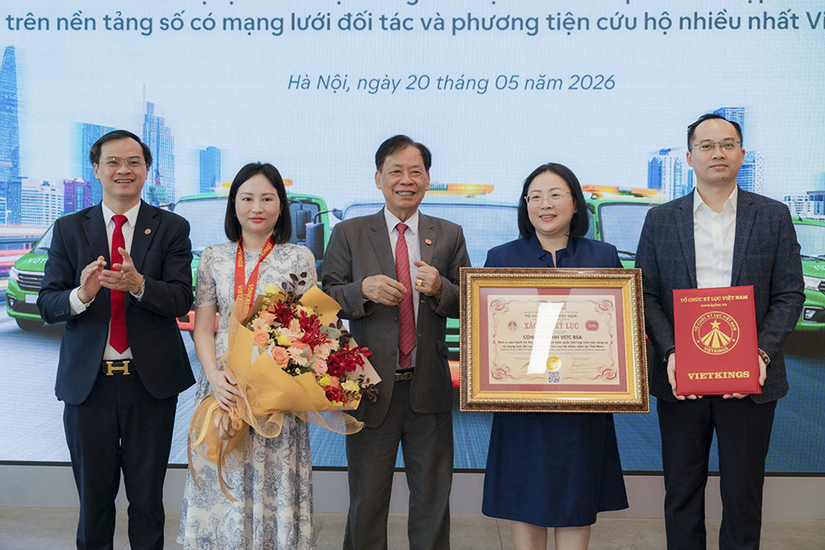 Một đơn vị làm cứu hộ xe hơi vừa lập Kỷ lục Việt Nam