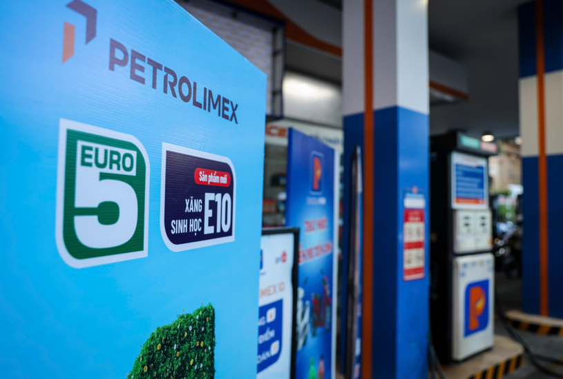 Đổ xăng E10 khi bình còn xăng cũ: Có cần xả sạch không? Petrolimex trả lời