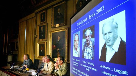 Ba nhà khoa học Nobel và hành trình giải mã thế giới lượng tử: Từ lý thuyết 'điên rồ' đến công nghệ nghìn tỷ đô